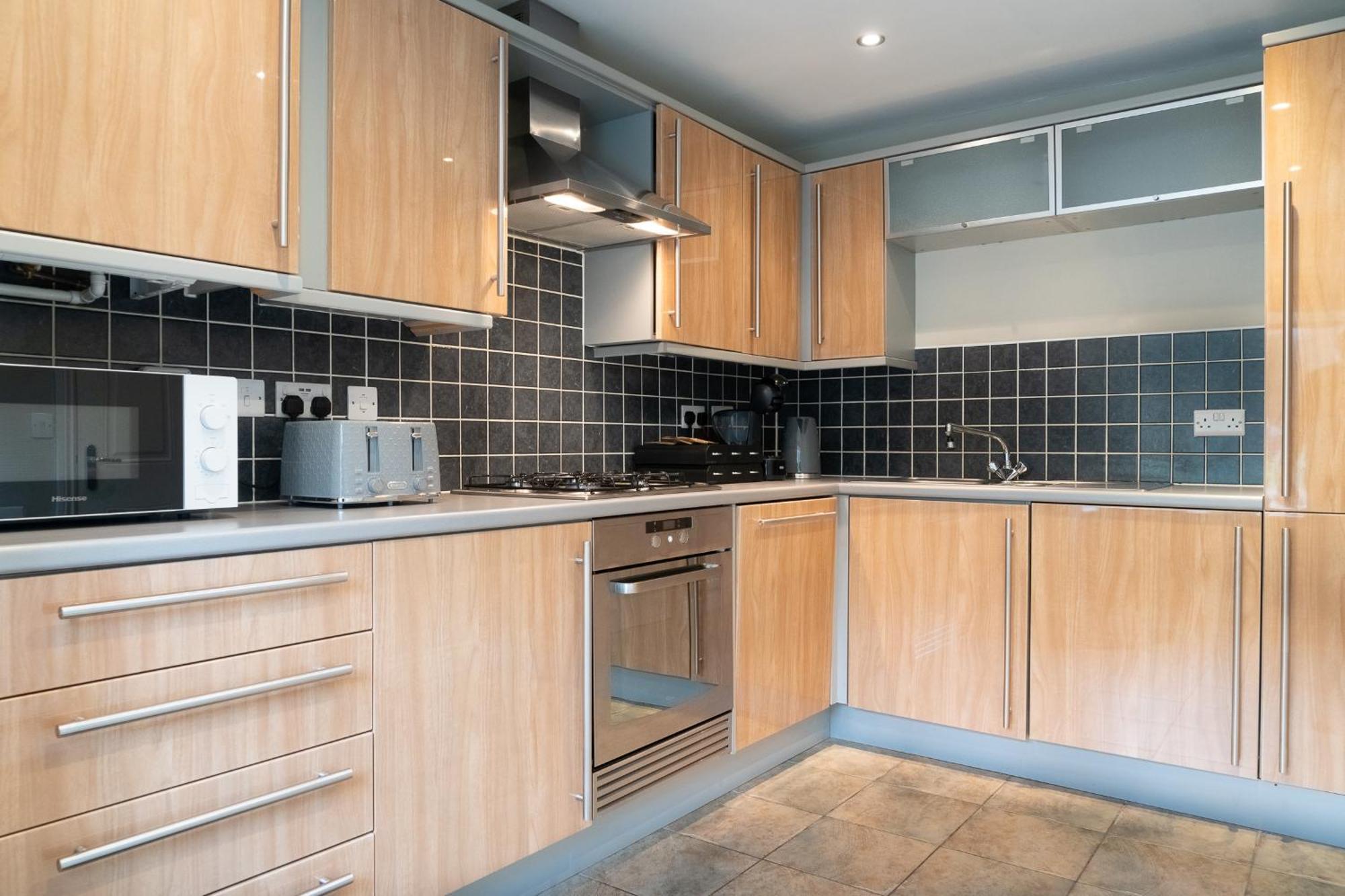 Entire 4 Bed Cosy Luxury Spacious House Huntingdon Buitenkant foto