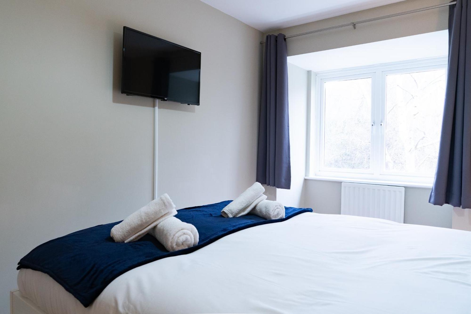 Entire 4 Bed Cosy Luxury Spacious House Huntingdon Buitenkant foto