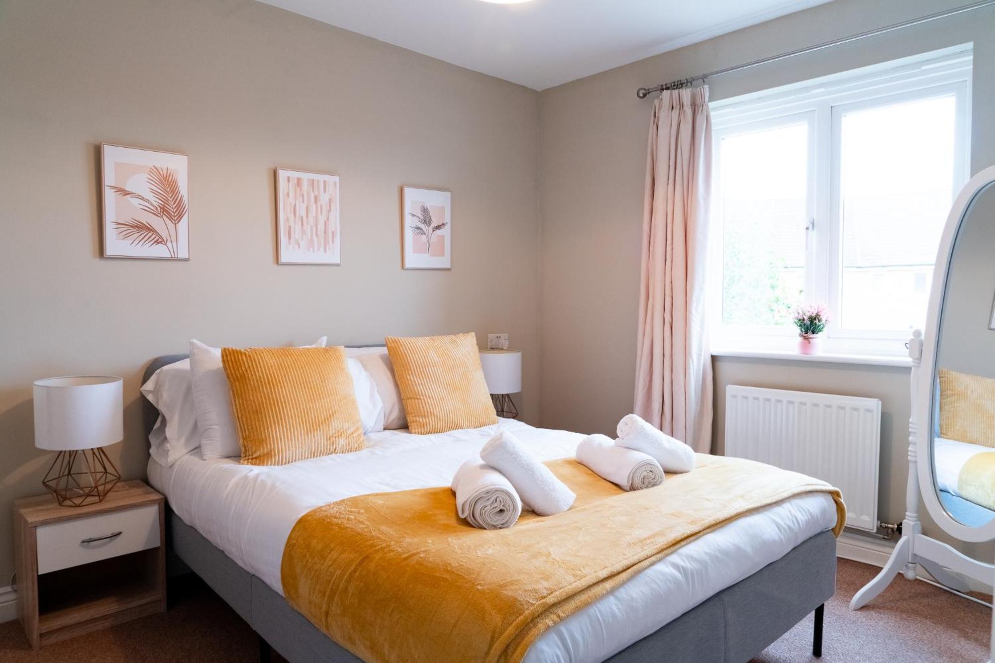 Entire 4 Bed Cosy Luxury Spacious House Huntingdon Buitenkant foto